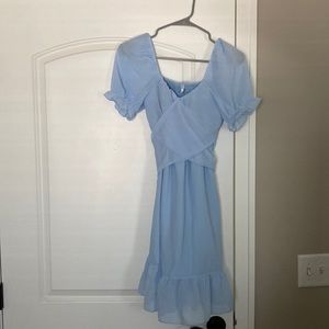women’s light blue puffy sleeved mini dress